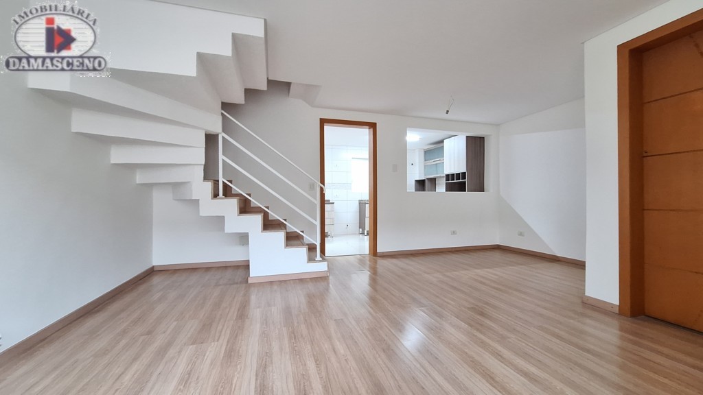 Sobrado para locacao no Boqueirao em Curitiba com 137m² por R$ 3.555,55