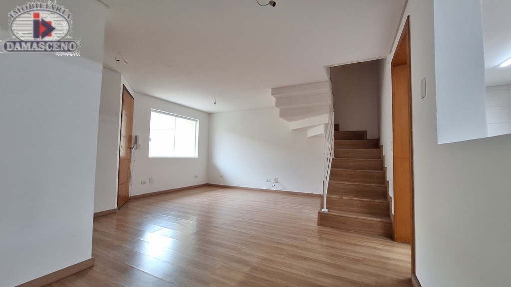 Sobrado para locacao no Boqueirao em Curitiba com 137m² por R$ 3.555,55