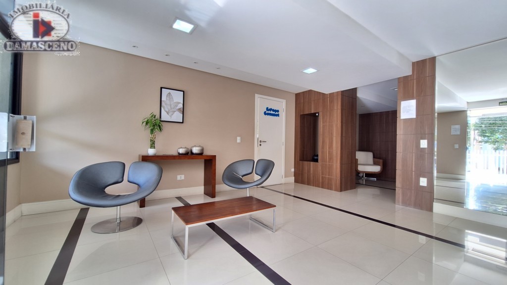 Apartamento para locacao no Agua Verde em Curitiba com 76,47m² por R$ 2.222,22