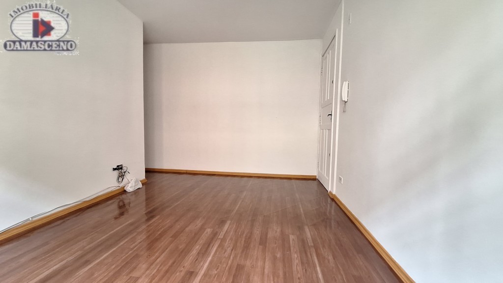 Apartamento para locacao no Alto Boqueirao em Curitiba com 50m² por R$ 1.111,11