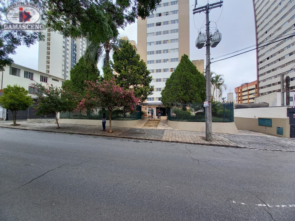 Apartamento para locacao no Reboucas em Curitiba com 57m² por R$ 2.555,55