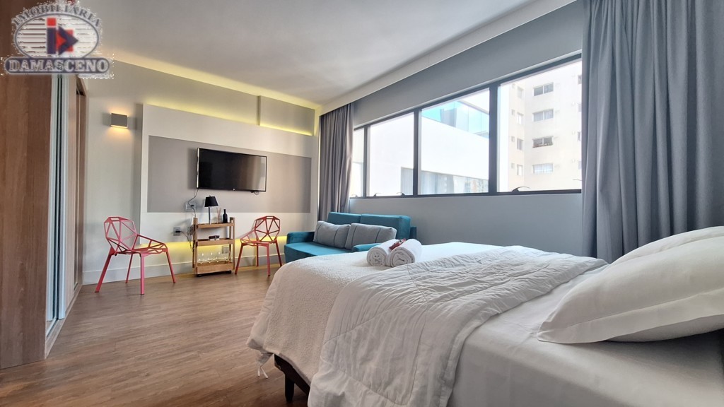 Kitinet para vendalocacaovenda e locacao no Agua Verde em Curitiba com 63,1m² por R$ 585.000,003.666,66
