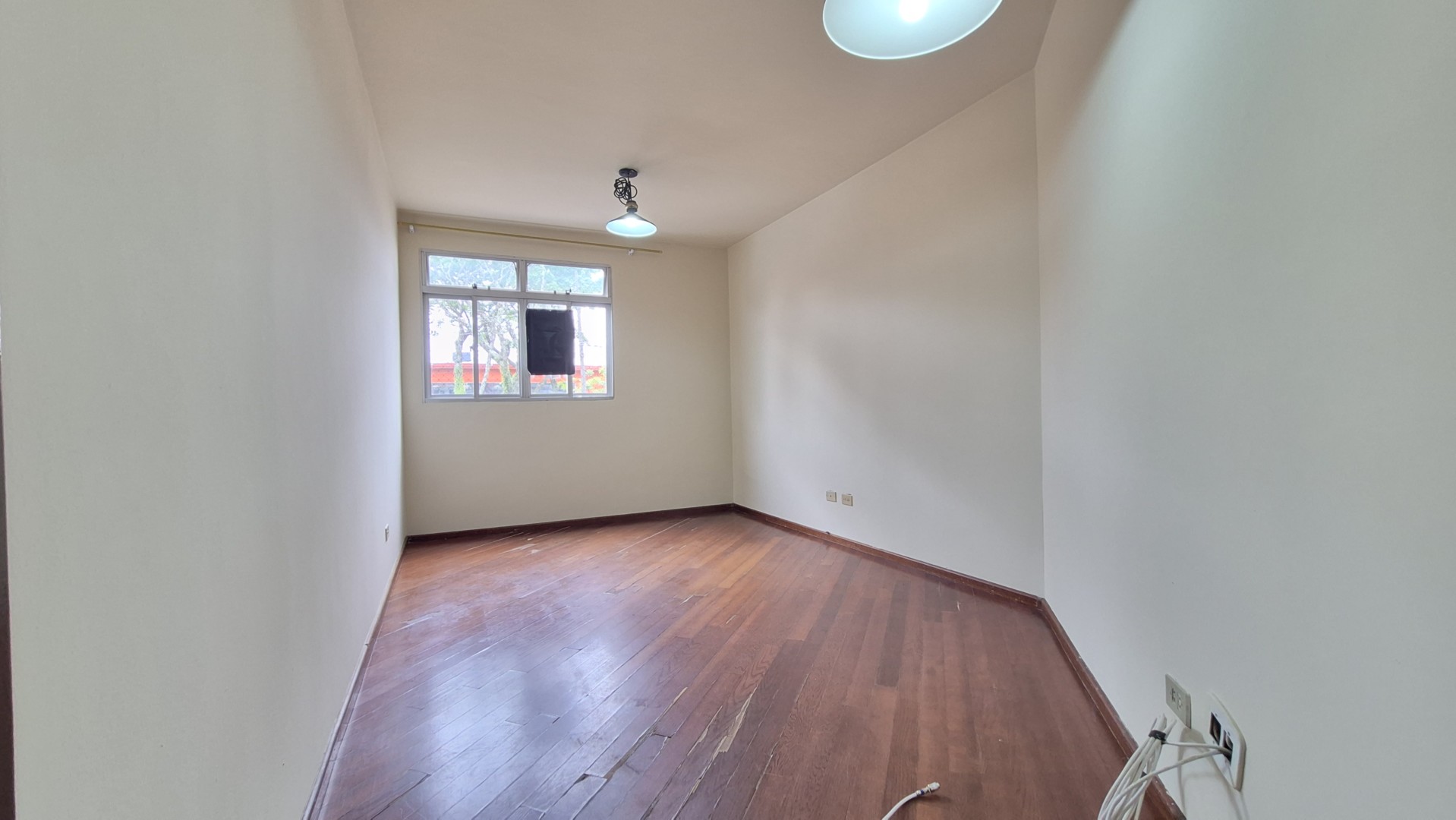 Apartamento para alugar em Capao Raso, Curitiba — Portal Chave Fácil