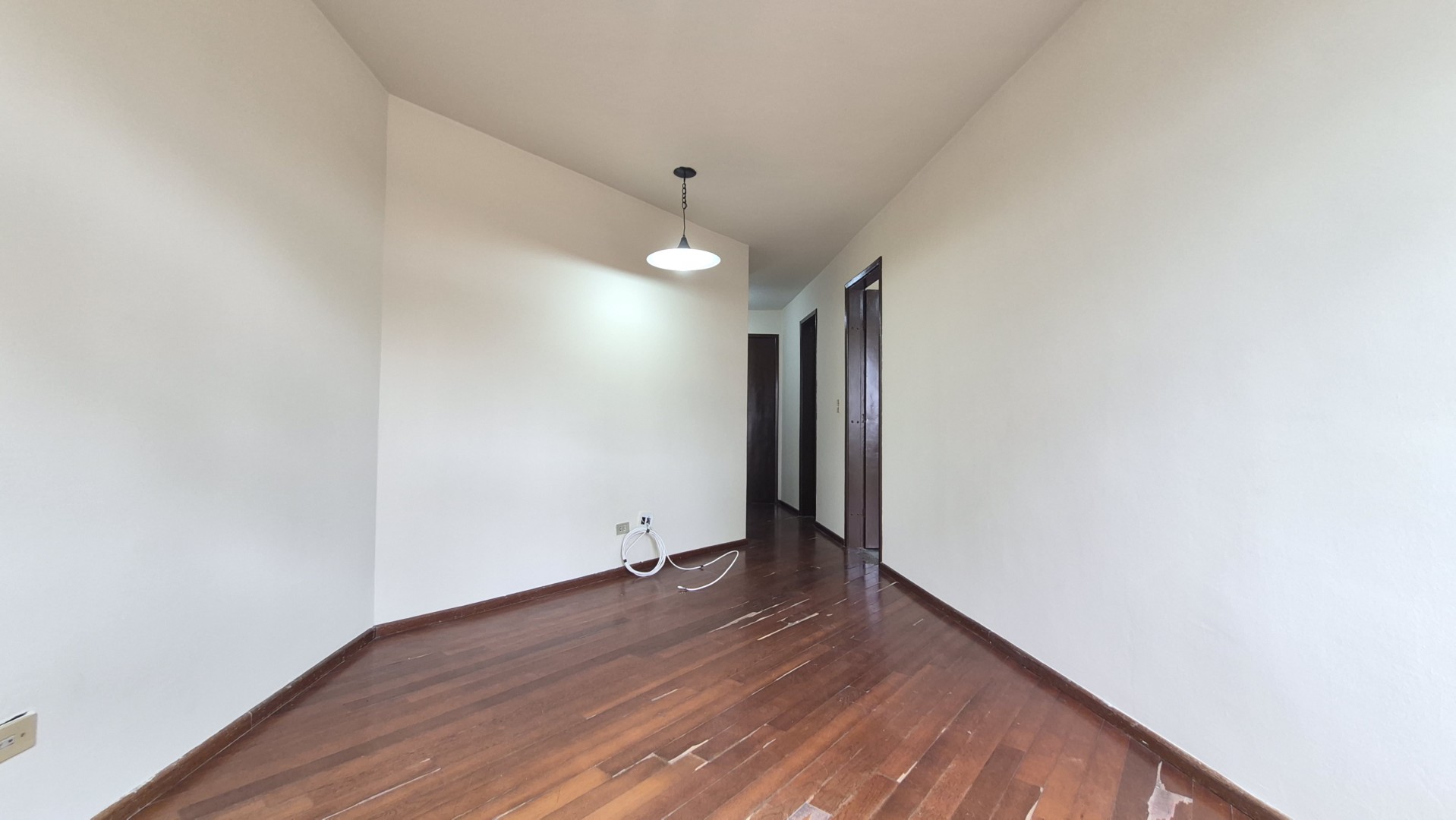 Apartamento para alugar em Capao Raso, Curitiba — Portal Chave Fácil