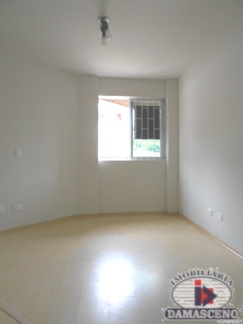 Apartamento para alugar em Centro Civico, Curitiba — Portal Chave Fácil