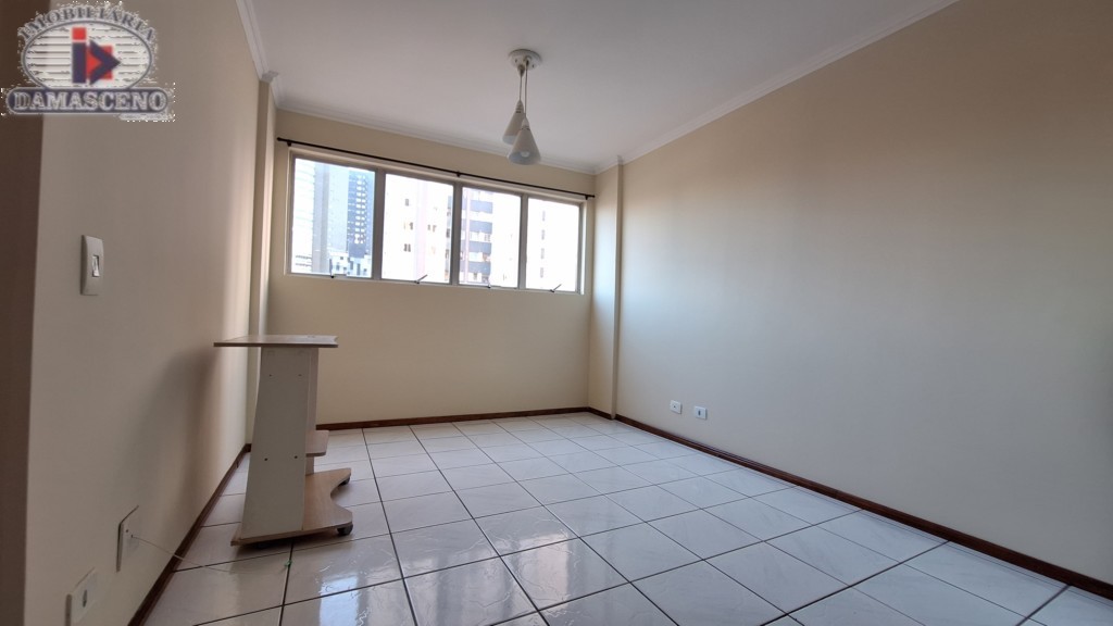 Apartamento para locacao no Reboucas em Curitiba com 35,03m² por R$ 1.444,44