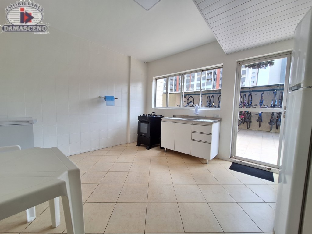 Apartamento para alugar em Reboucas, Curitiba — TESTE 12342