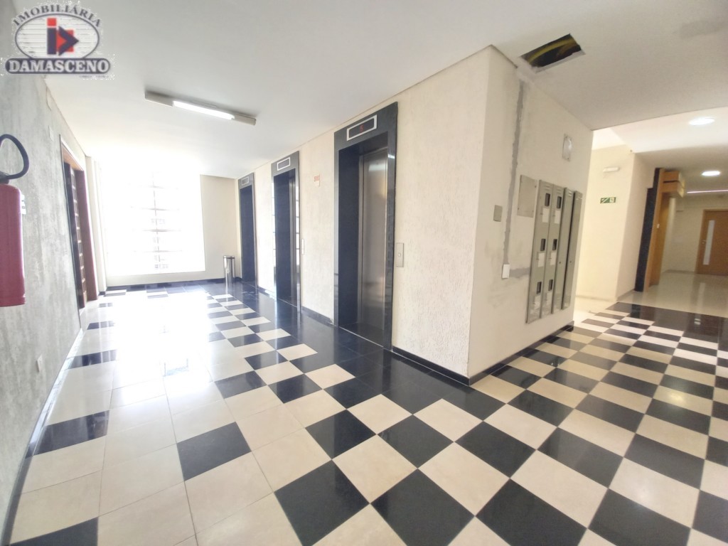 Conjunto Comercial para locacao no Centro em Curitiba com 231,4m² por R$ 10.000,00