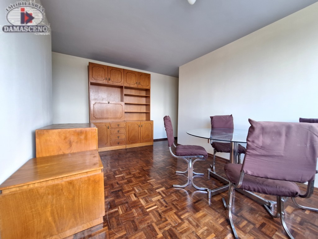 Apartamento para locacao no Centro em Curitiba com 55m² por R$ 1.777,77