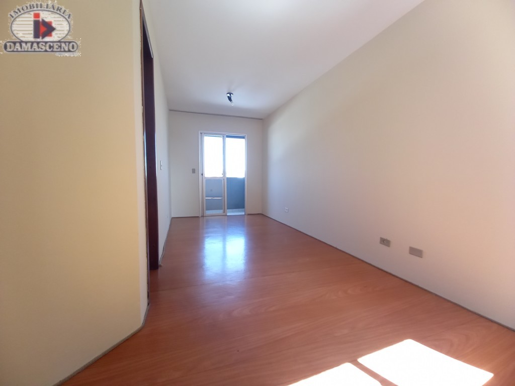 Kitinet para venda no Centro em Curitiba com 43m² por R$ 260.000,00