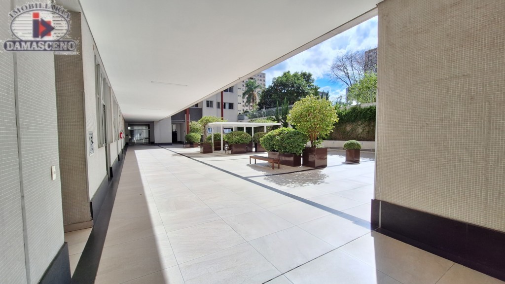 Apartamento para locacao no Reboucas em Curitiba com 80,03m² por R$ 2.000,00