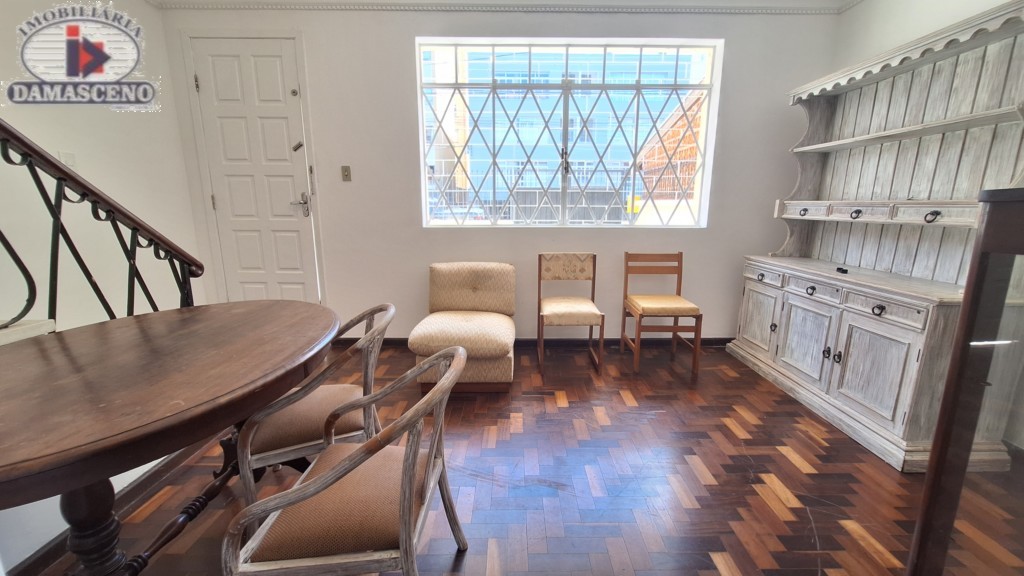 Sobrado para locacao no Juveve em Curitiba com 92m² por R$ 3.777,77