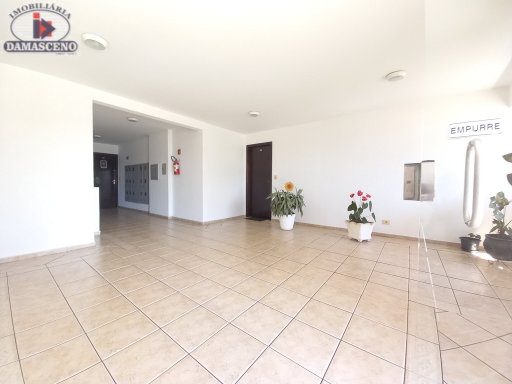 Apartamento para locacao no Hauer em Curitiba com 63,31m² por R$ 1.944,44