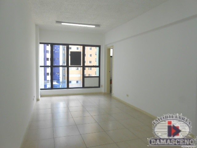 Conjunto Comercial para locacao no Batel em Curitiba com 31,5m² por R$ 1.000,00