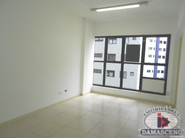 Conjunto Comercial para locacao no Batel em Curitiba com 31,5m² por R$ 1.000,00