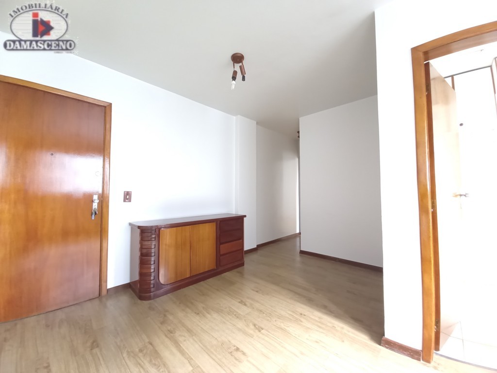 Apartamento para alugar em Reboucas, Curitiba — Portal Chave Fácil