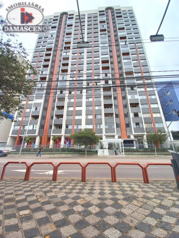 Apartamento para alugar em Reboucas, Curitiba — Portal Chave Fácil