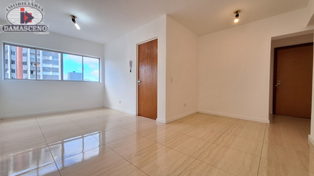 Apartamento à venda em Reboucas, Curitiba — Portal Chave Fácil