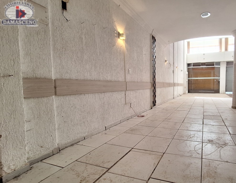 Loja para locacao no Centro em Curitiba com 52m² por R$ 6.111,11
