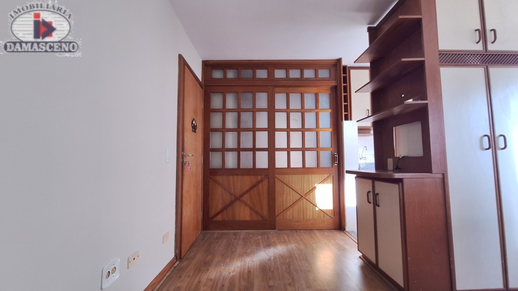 Apartamento para alugar em Reboucas, Curitiba — Portal Chave Fácil