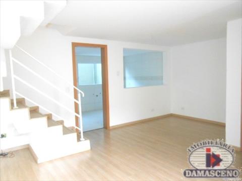 Sobrado para locacao no Boqueirao em Curitiba com 137m² por R$ 3.555,55