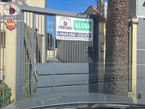 Sobrado para locacao no Boqueirao em Curitiba com 137m² por R$ 3.555,55