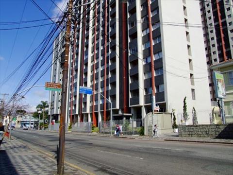 Apartamento para locacao no Reboucas em Curitiba com 80,31m² por R$ 2.111,11
