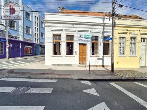 Residência Comercial para locacao no Sao Francisco em Curitiba com 210m² por R$ 9.444,44