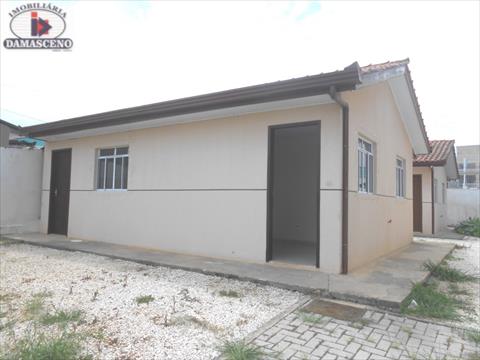 Residência para locacao no Vila Yara em Colombo com 45m² por R$ 1.666,66
