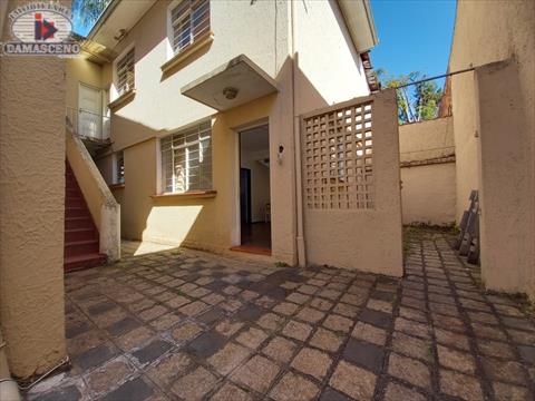 Sobrado para locacao no Reboucas em Curitiba com 70m² por R$ 2.222,22