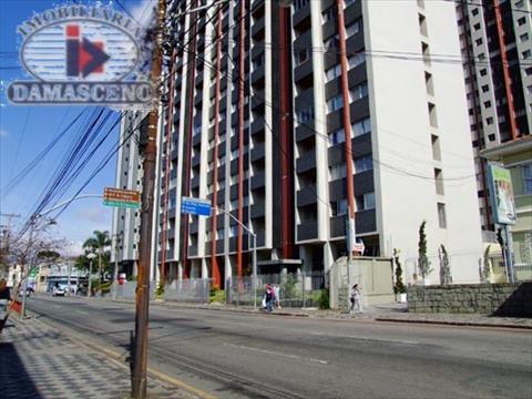 Apartamento para locacao no Reboucas em Curitiba com 80,3m² por R$ 1.888,88