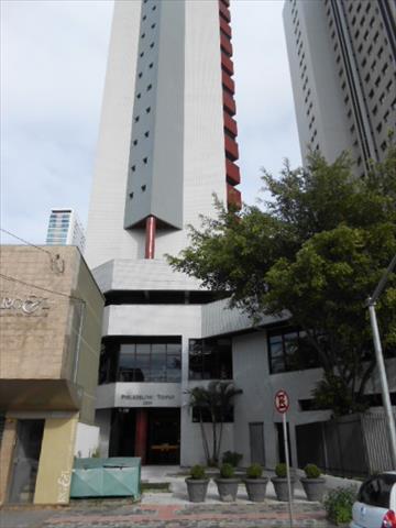 Apartamento para locacao no Centro em Curitiba com 58,63m² por R$ 1.666,66