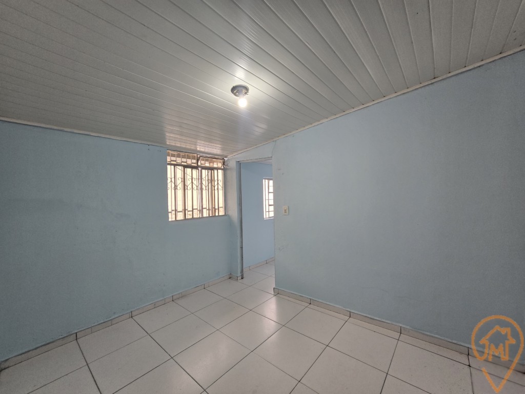 Casa para alugar em Uberaba, Curitiba — Portal Chave Fácil