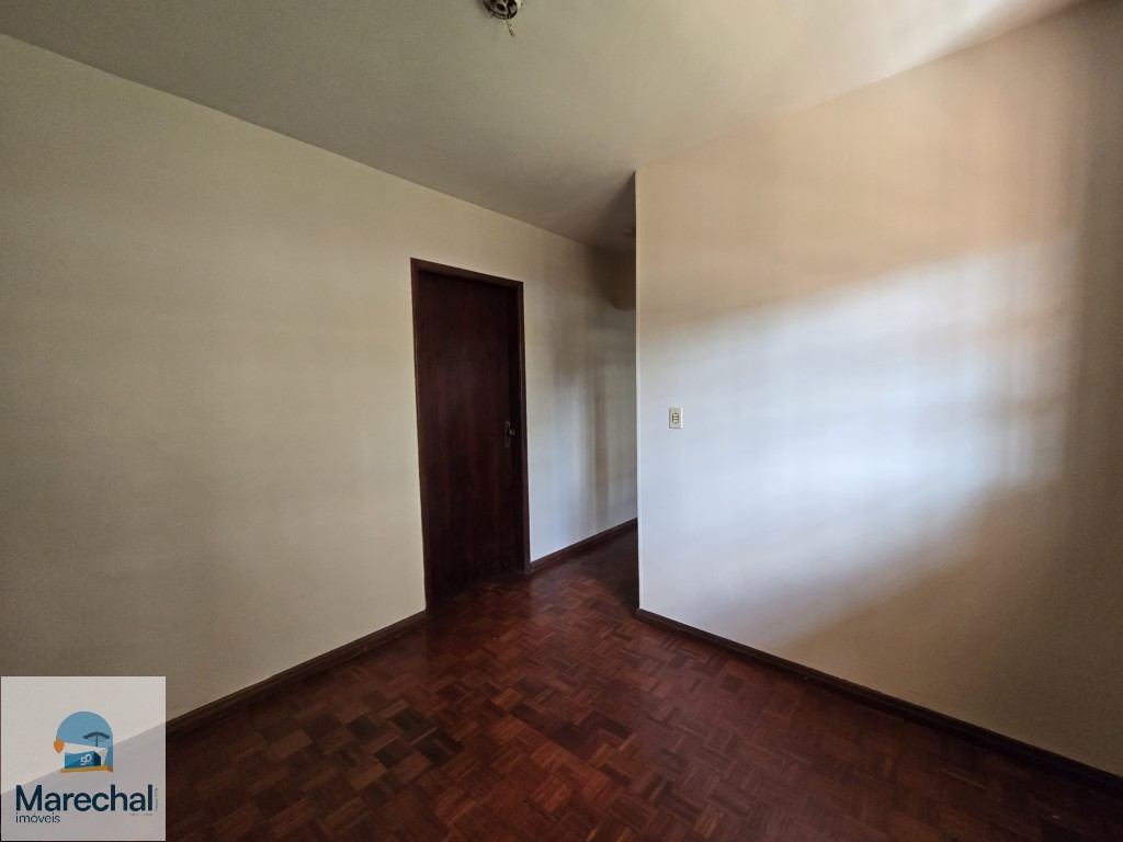 Sobrado para alugar em Hauer, Curitiba — Portal Chave Fácil
