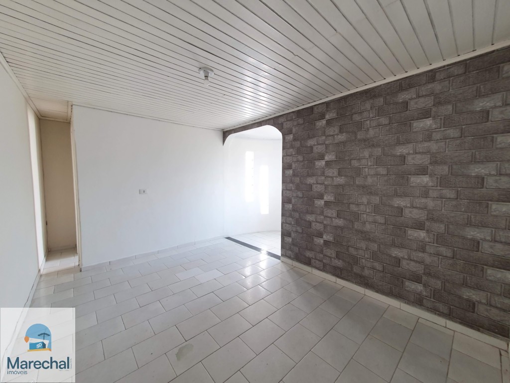 Casa para alugar em Boqueirao, Curitiba — Construa Assessoria Imobiliária