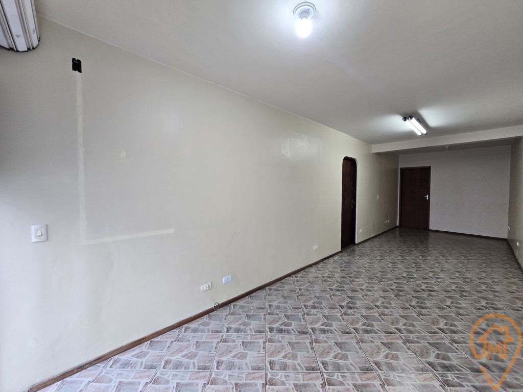 Casa para alugar em Guabirotuba, Curitiba — Portal Chave Fácil
