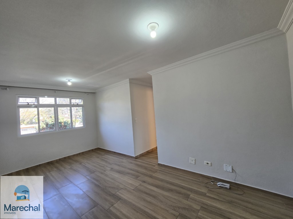 Apartamento para alugar em Sitio Cercado, Curitiba — Portal Chave Fácil