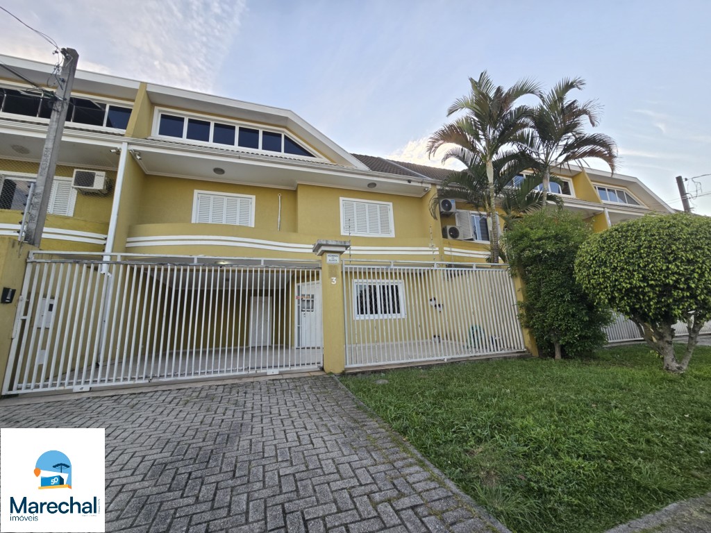 Casa para alugar em Hauer, Curitiba — Portal Chave Fácil