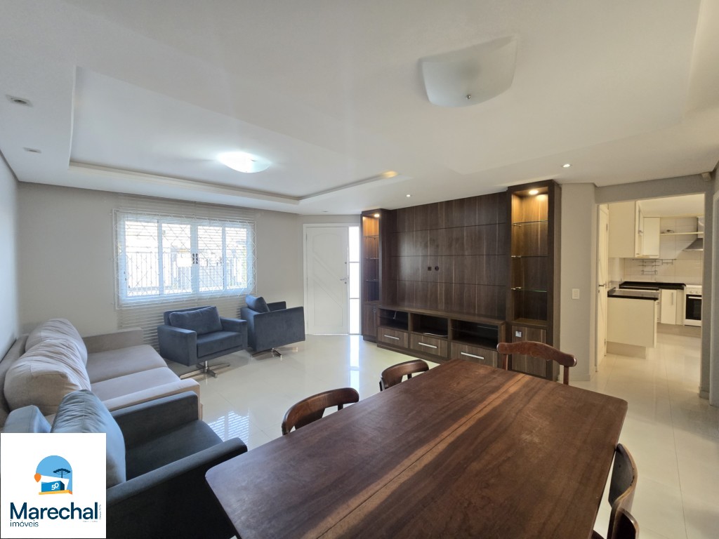 Casa para alugar em Hauer, Curitiba — Portal Chave Fácil
