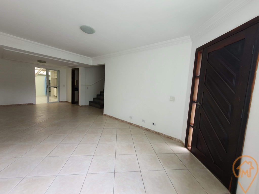 Sobrado à venda em Hauer, Curitiba — Portal Chave Fácil