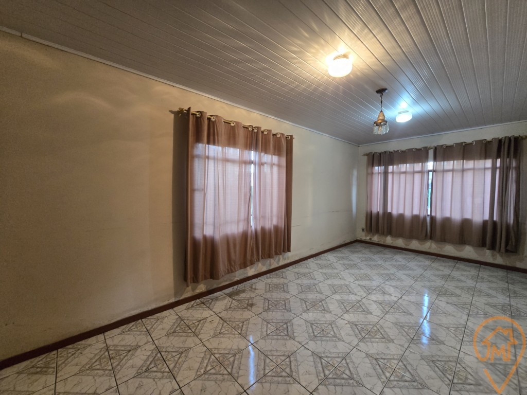 Casa para alugar em Boqueirao, Curitiba — Portal Chave Fácil