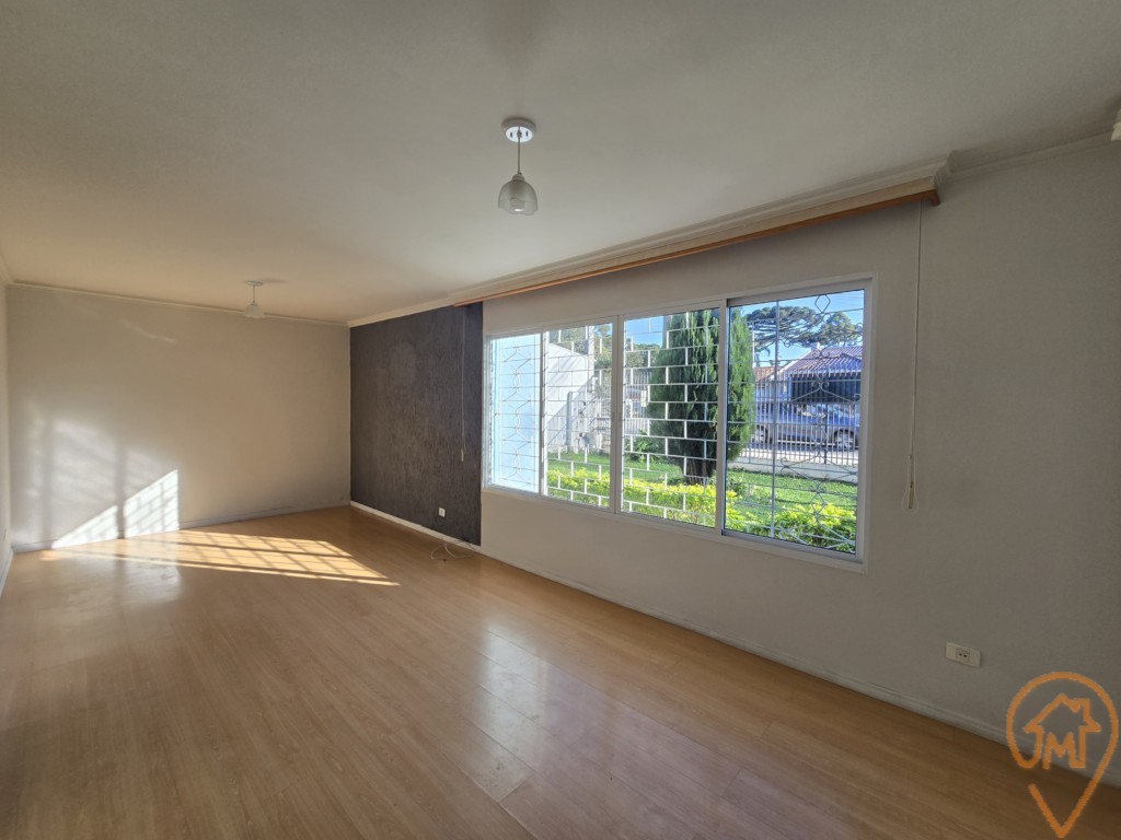 Casa para alugar em Hauer, Curitiba — Portal Chave Fácil