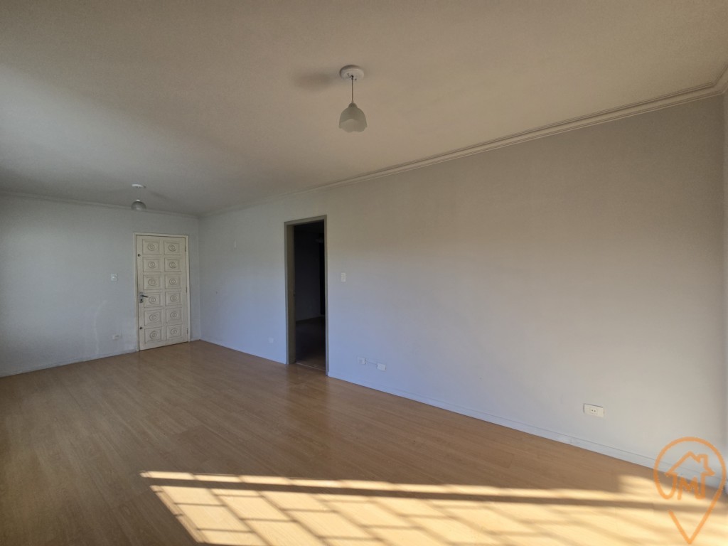 Casa para alugar em Hauer, Curitiba — Portal Chave Fácil