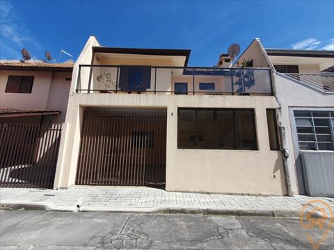 Sobrado para locação no Boqueirao em Curitiba/PR com 120m² por R$ 3.000,00