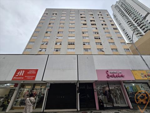 Apartamento para locação no Centro em Curitiba/PR com 76m² por R$ 1.875,00