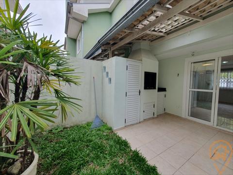 Sobrado para locação no bairro Boqueirao em Curitiba/PR com 90m² por R$ 0,00