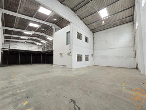 Barracão_galpão para locação no Boqueirao em Curitiba/PR com 450m² por R$ 13.750,00
