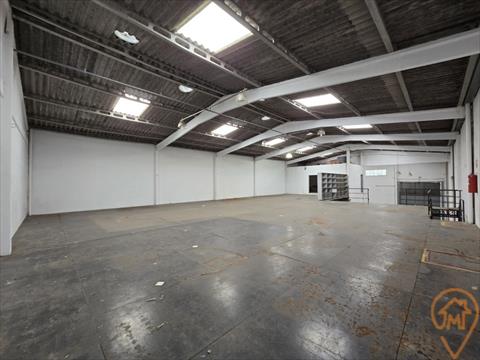 Barracão_galpão para locação no Boqueirao em Curitiba/PR com 450m² por R$ 13.687,50