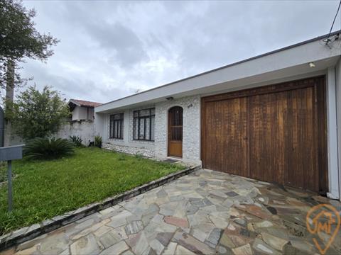 Casa Residencial para locação no Jardim Botanico em Curitiba/PR com 220m² por R$ 6.875,00