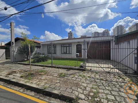 Casa Residencial para locação no bairro Jardim Botanico em Curitiba/PR com 220m² por R$ 0,00